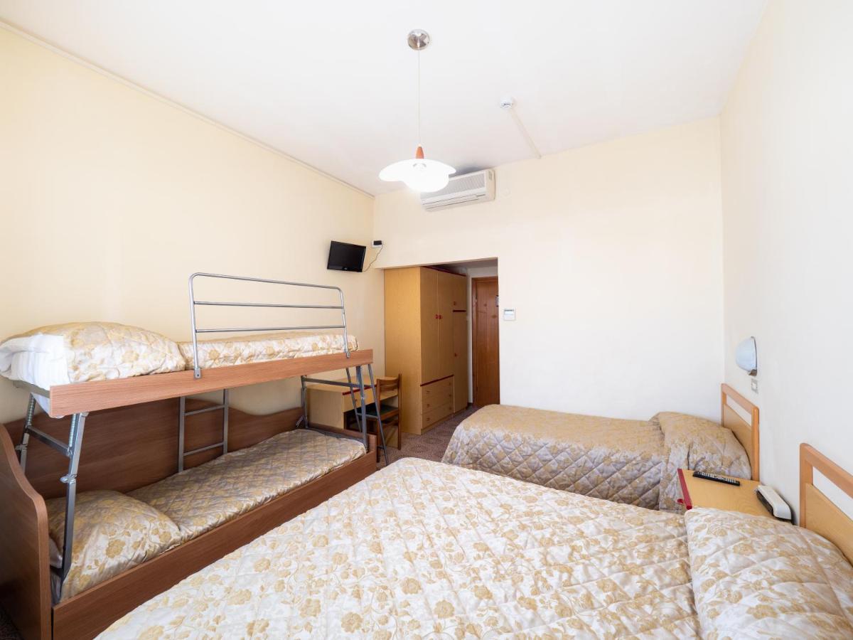 Hotel Blurelda Silvi Marina Dış mekan fotoğraf