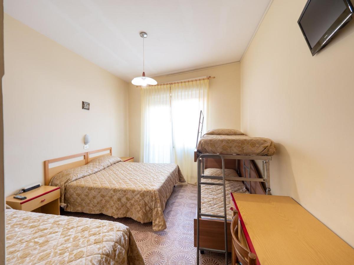 Hotel Blurelda Silvi Marina Dış mekan fotoğraf